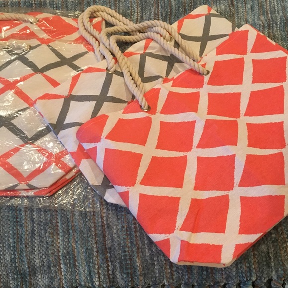 Matching Set of Canvas Beach Bags - Picture 3 of 4